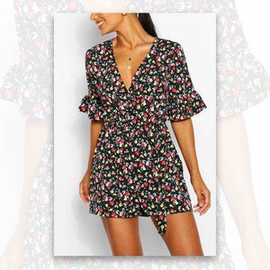 Black Boohoo Ditsy Floral Belted Ruffle Romper - Size 6 (UK Size 10)